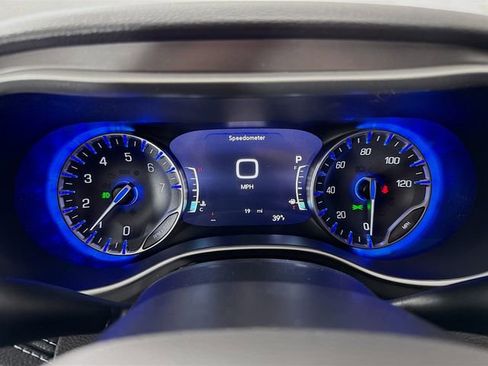 New 2026 Chrysler Pacifica Select image 12