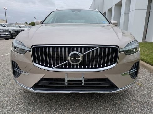 Certified 2023 Volvo XC60 B5 Ultimate w/ Climate Package AWD/4WD image 9