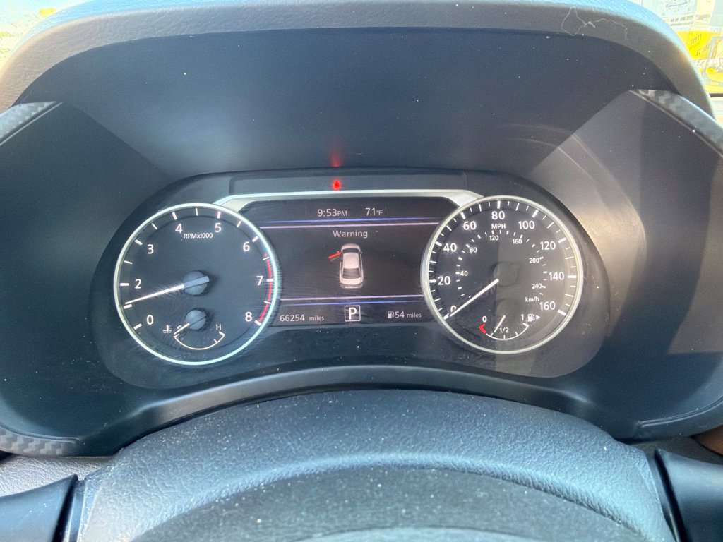 Used 2020 Nissan Sentra SV w/ SV Premium Package FWD image 14