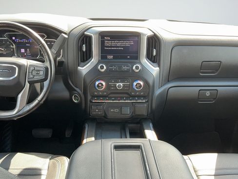 Used 2020 GMC Sierra 1500 Denali w/ Denali Ultimate Package AWD/4WD image 7