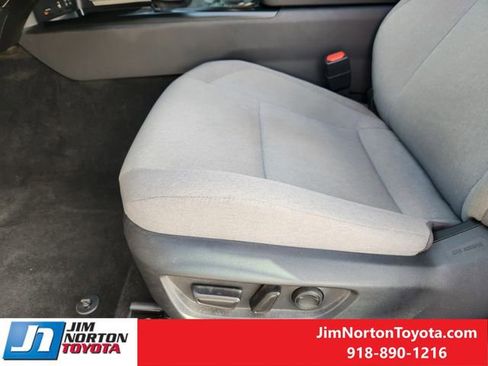 Used 2025 Toyota Camry LE w/ Convenience Package FWD image 25