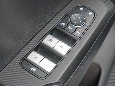 Used 2023 Mitsubishi Outlander SE FWD image 18