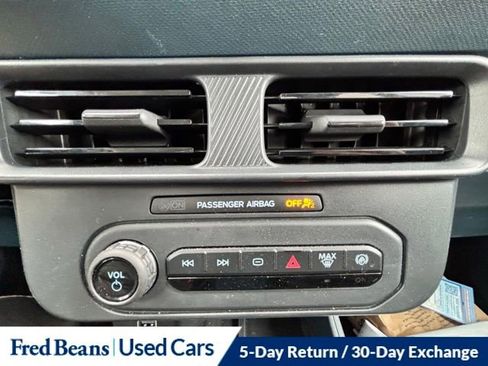 Certified 2025 Ford Maverick XL w/ Equipment Group 101A image 17