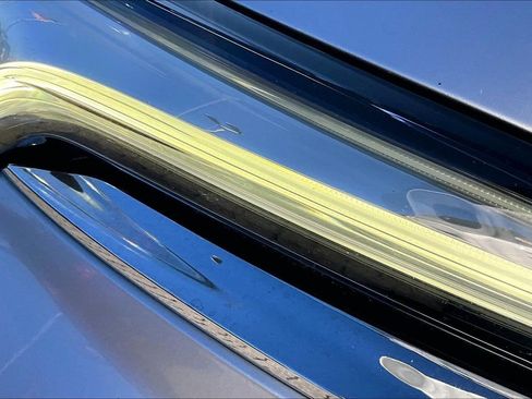 Used 2022 Buick Enclave Premium image 32