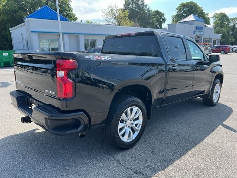 Used 2026 Chevrolet Silverado 1500 Custom AWD/4WD image 5