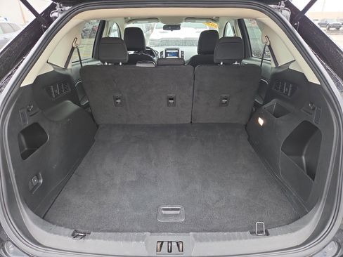 Used 2022 Ford Edge SE image 8