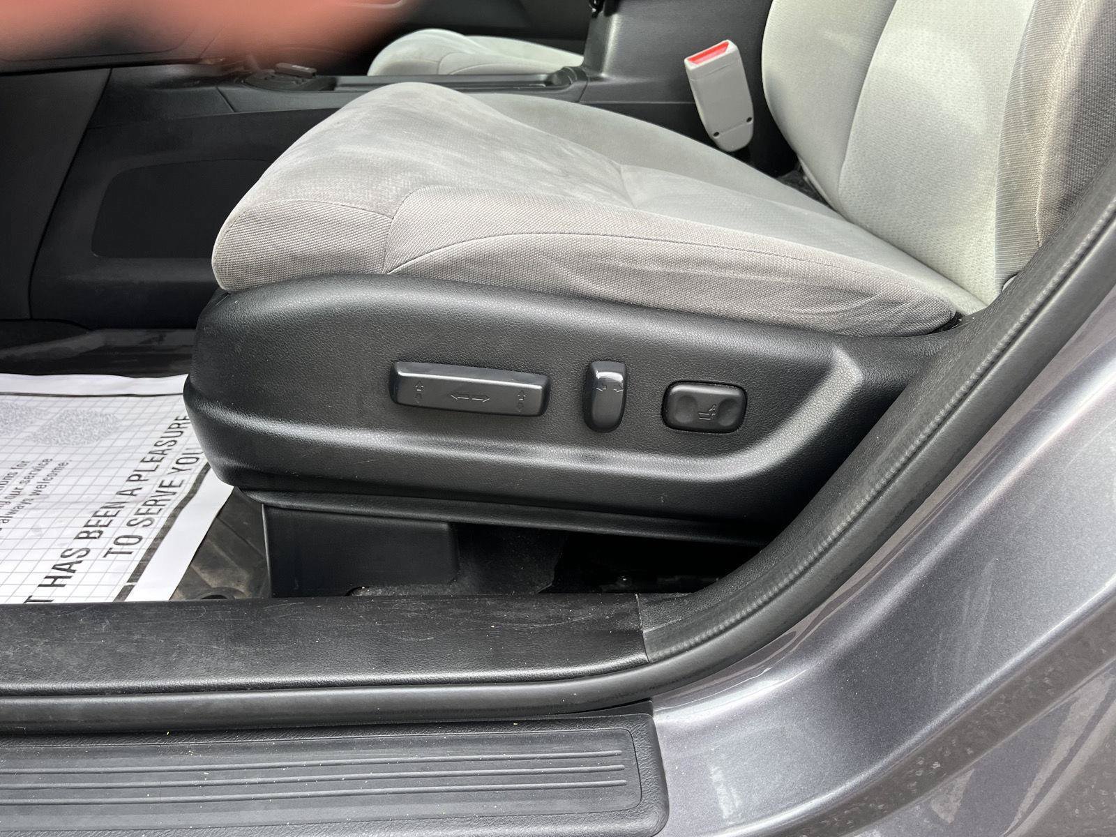 Used 2015 Honda CR-V EX image 19