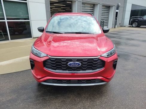 Used 2024 Ford Escape ST-Line w/ Tech Pack #1 AWD/4WD image 9