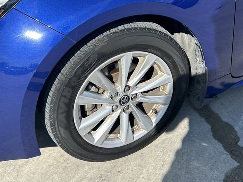 Used 2023 Toyota Corolla SE image 9