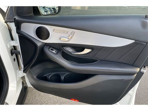 Used 2021 Mercedes-Benz GLC 300 image 20