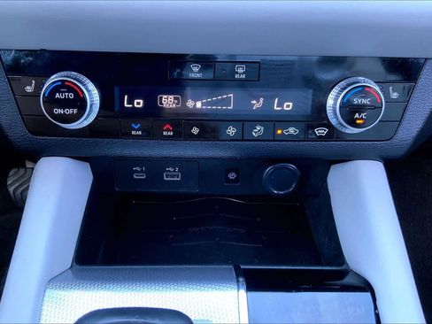 Used 2022 Mitsubishi Outlander SEL AWD/4WD image 34