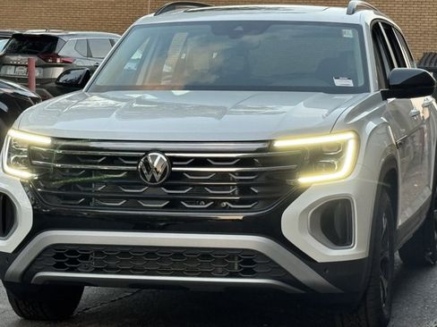 New 2026 Volkswagen Atlas Peak Edition AWD/4WD image 38