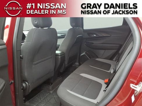 Used 2024 Chevrolet TrailBlazer LT w/ LT Cold Weather Package FWD image 27