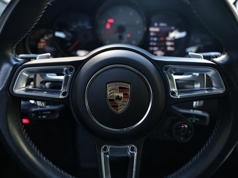 Certified 2019 Porsche 911 Carrera 4S image 29