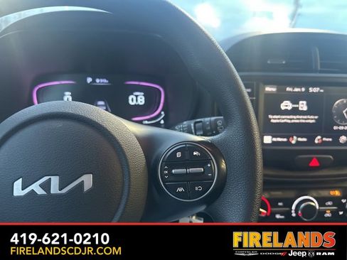 Used 2024 Kia Soul LX w/ Option Group 015 image 18