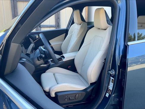 Certified 2026 BMW X3 xDrive30 w/ Convenience Package AWD/4WD image 7
