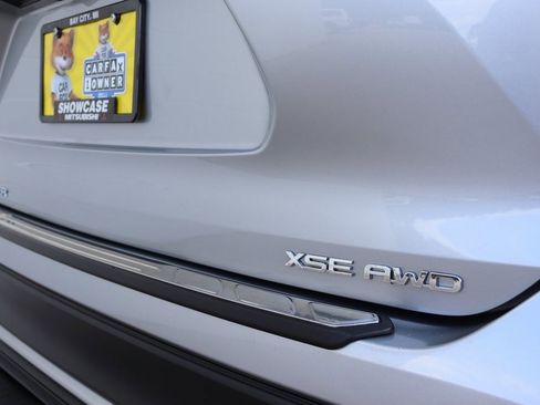 Used 2022 Toyota Highlander XSE image 27