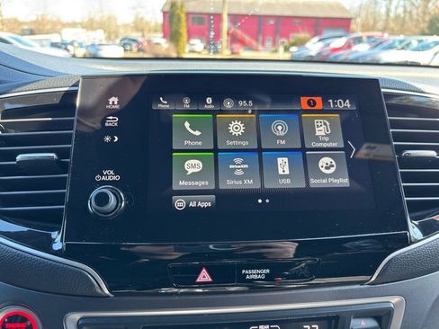 Used 2022 Honda Pilot Sport image 19