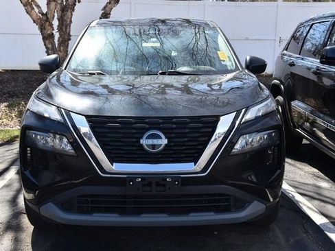 Used 2023 Nissan Rogue S image 3