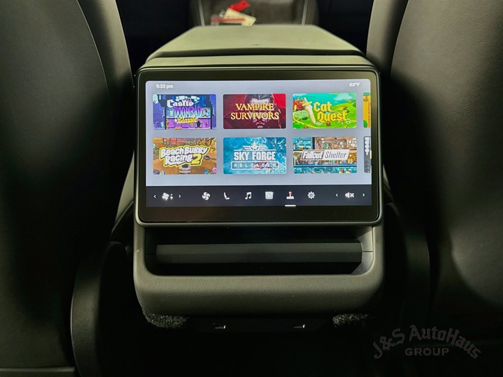 Used 2026 Tesla Model Y AWD image 33