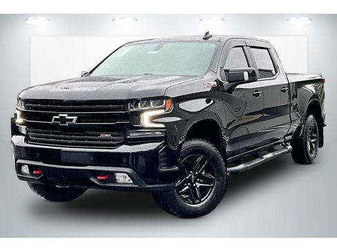 Used 2022 Chevrolet Silverado 1500 LT Trail Boss w/ Convenience Package II AWD/4WD image 2