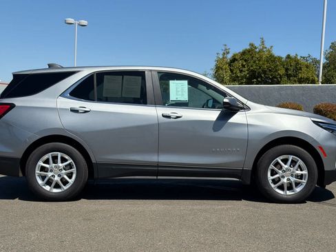 Used 2024 Chevrolet Equinox LT FWD image 6