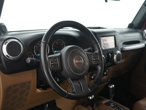 Used 2012 Jeep Wrangler Unlimited Sahara w/ Connectivity Group image 20