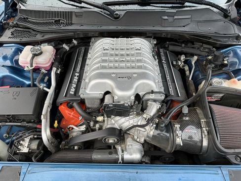 Used 2020 Dodge Challenger SRT Hellcat w/ Plus Package image 24