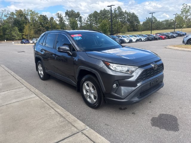 Used 2021 Toyota RAV4 XLE FWD image 7