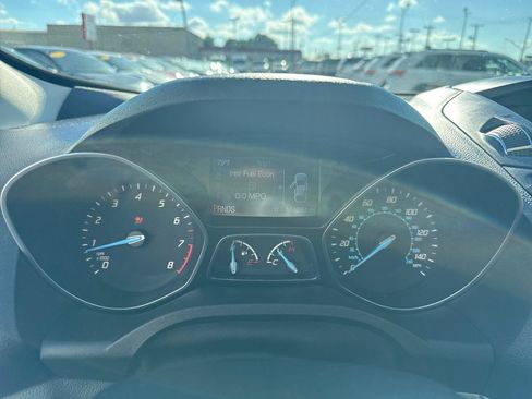 Used 2015 Ford Escape SE FWD image 19