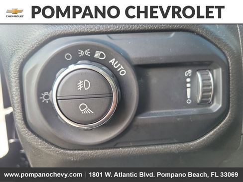 Used 2023 Jeep Gladiator Overland image 20