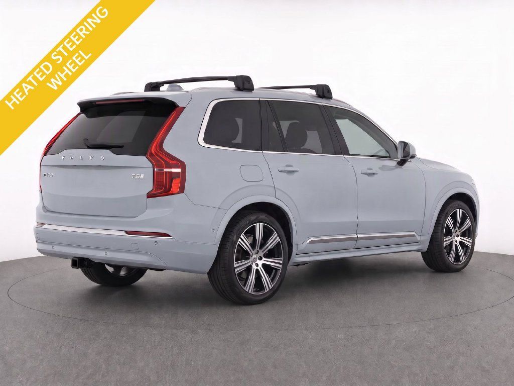 Used 2025 Volvo XC90 T8 Plus w/ Protection Package Premier AWD/4WD image 3