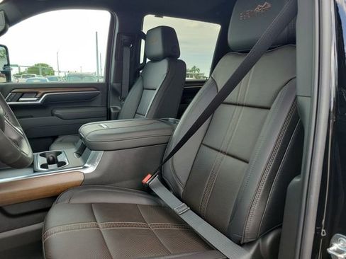 New 2025 Chevrolet Silverado 2500 High Country w/ High Country Premium Package AWD/4WD image 8