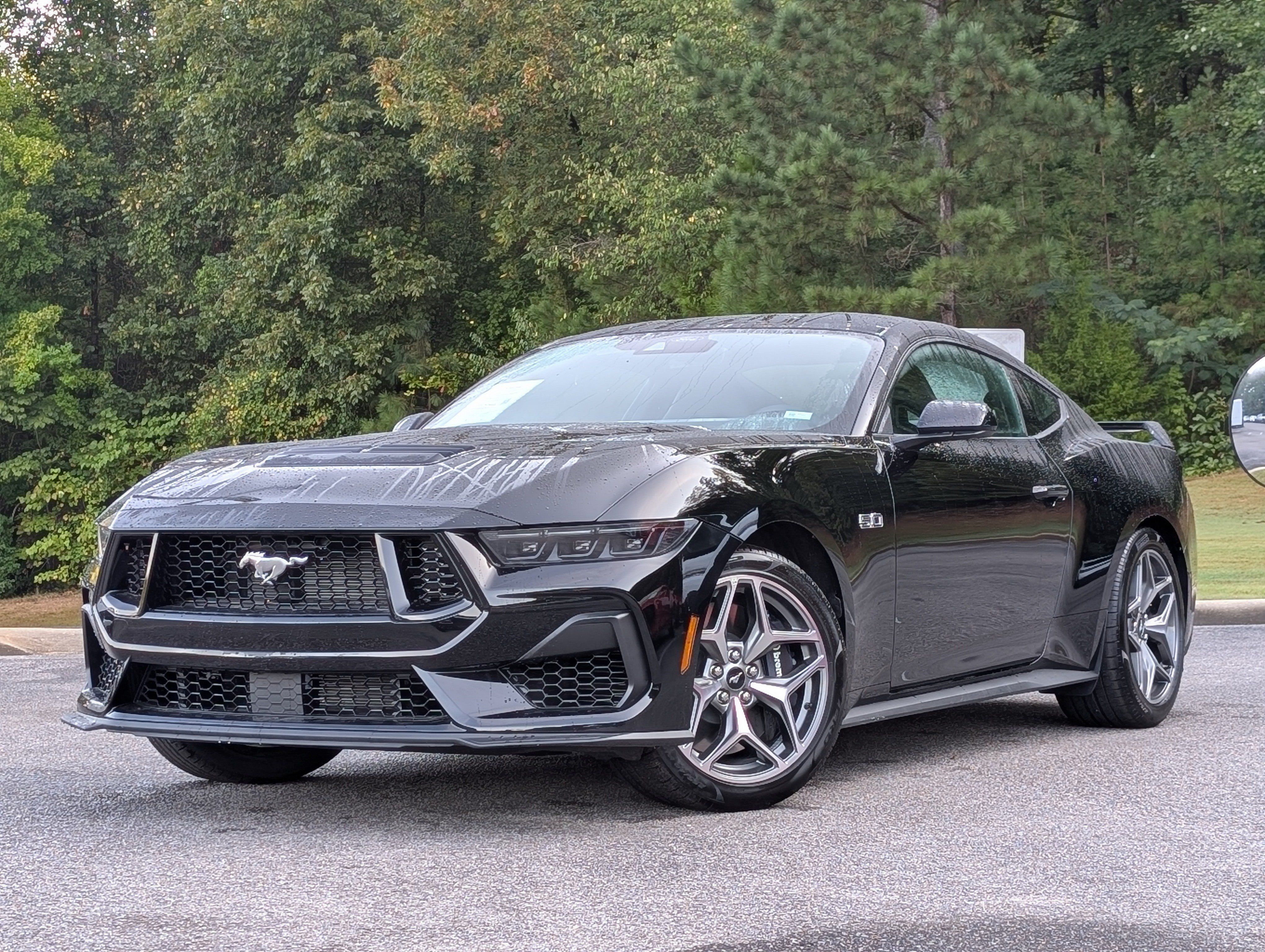 Used 2026 Ford Mustang GT Premium w/ GT Performance Package RWD image 4