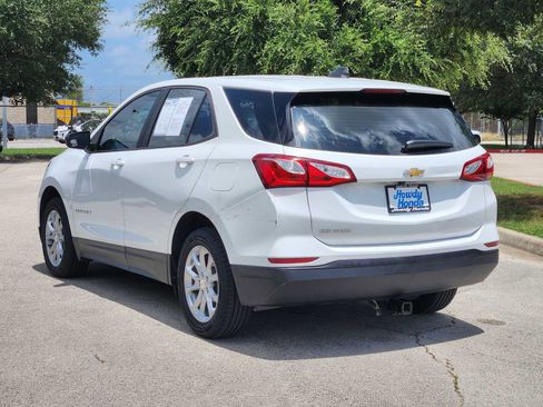 Used 2021 Chevrolet Equinox LS FWD image 5