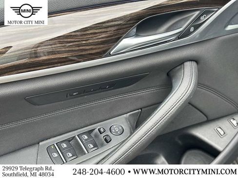 Used 2020 BMW 530e xDrive AWD/4WD image 20