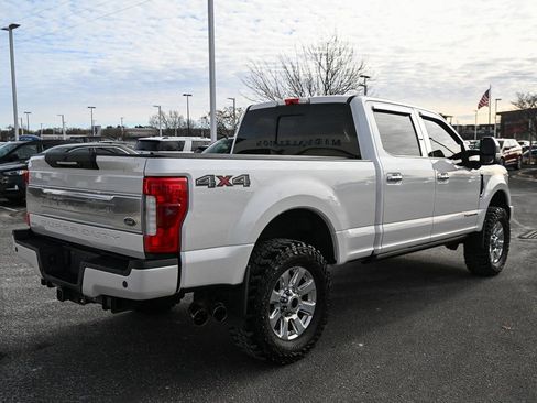Used 2017 Ford F250 Platinum w/ Platinum Ultimate Package image 5