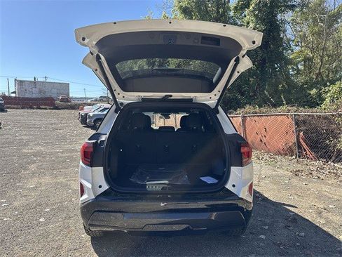 New 2026 GMC Terrain AT4 image 23