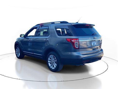 Used 2014 Ford Explorer XLT w/ Equipment Group 201A image 3