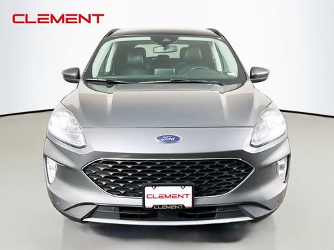 Used 2022 Ford Escape Titanium AWD/4WD image 3