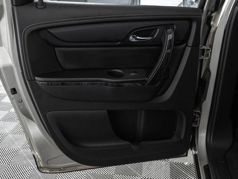 Used 2017 GMC Acadia Limited SLT AWD/4WD image 43