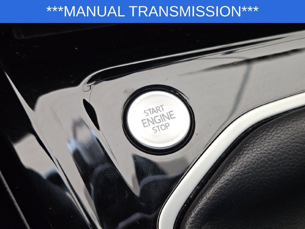 Used 2024 Volkswagen Golf R AWD/4WD image 21