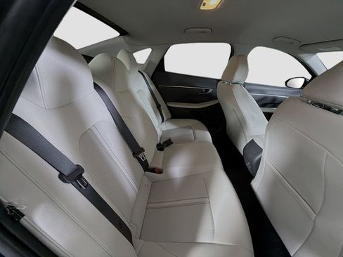Used 2025 Hyundai Sonata SE image 28