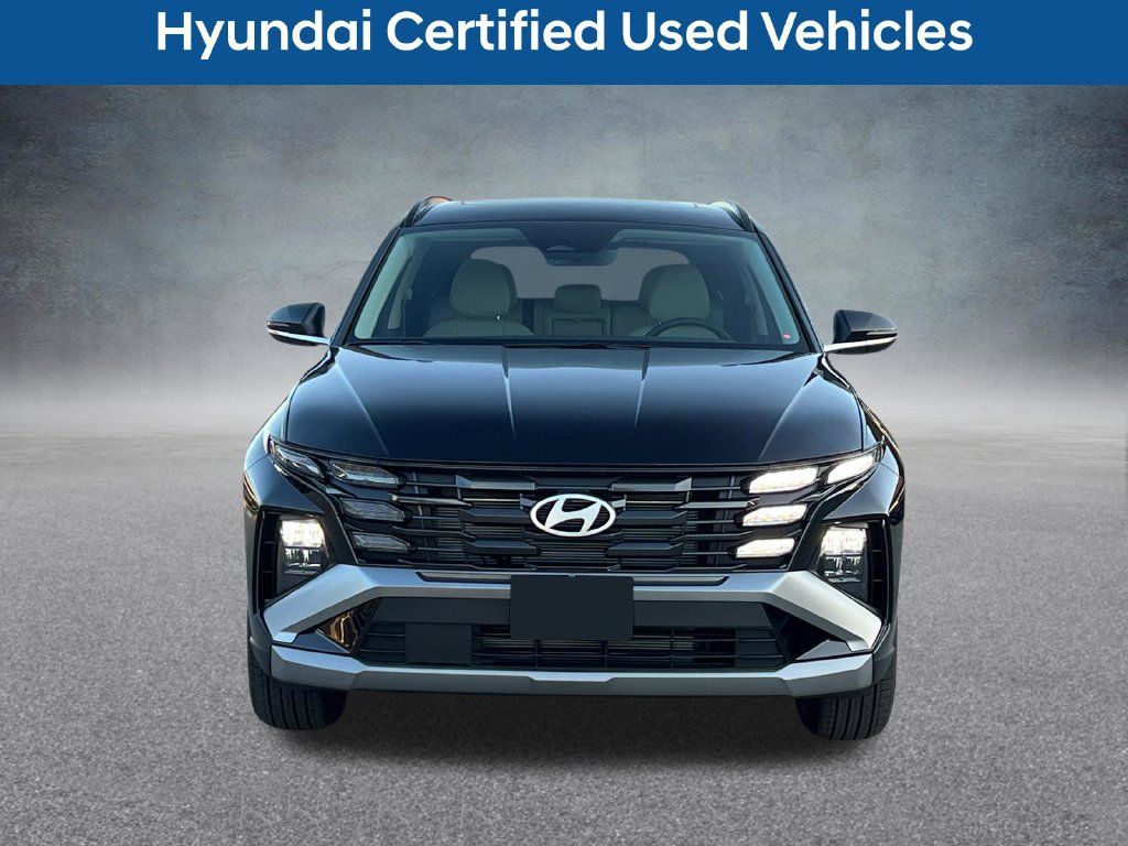 Used 2025 Hyundai Tucson SEL FWD image 2
