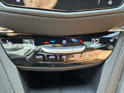 Certified 2023 Cadillac XT5 Premium Luxury image 27