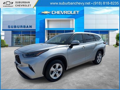 Used 2024 Toyota Highlander LE