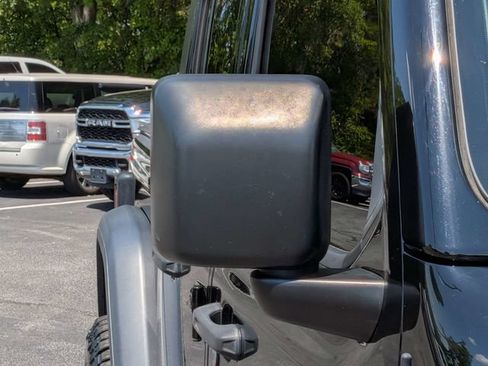 Used 2020 Jeep Gladiator Mojave AWD/4WD image 14