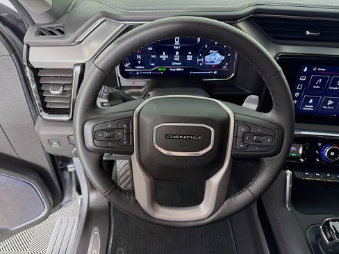 Used 2025 GMC Sierra 1500 Denali w/ Denali Reserve Package image 13