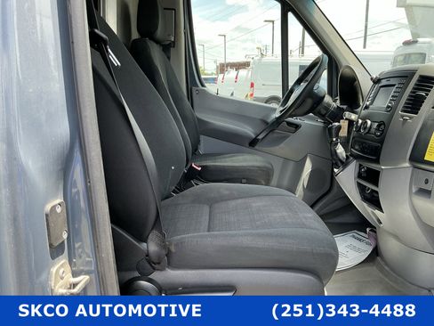 Used 2018 Mercedes-Benz Sprinter 2500 image 13