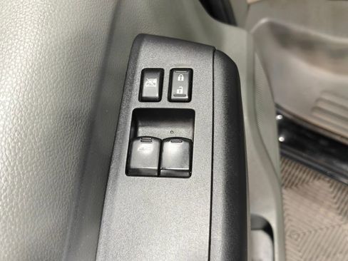 Used 2019 Nissan NV 3500 SL image 40